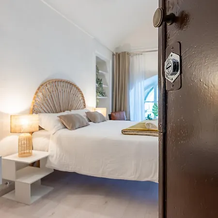 Apartment Vittorio Veneto - Central Boutique Studio - Grand Maison